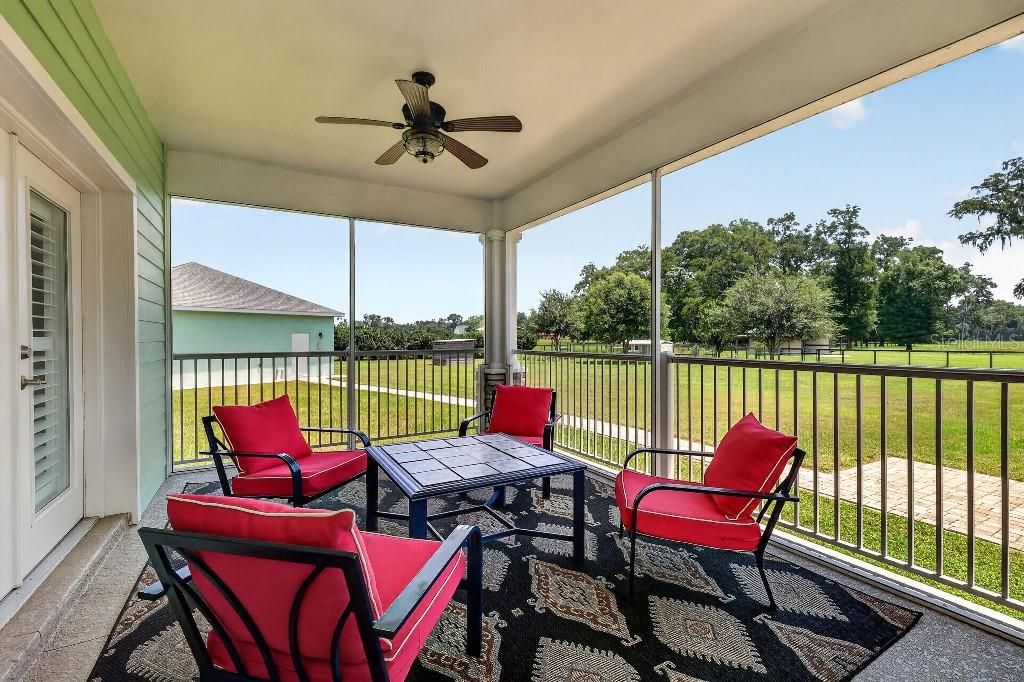 For Sale: $1,095,000 (3 beds, 2 baths, 2378 Square Feet)