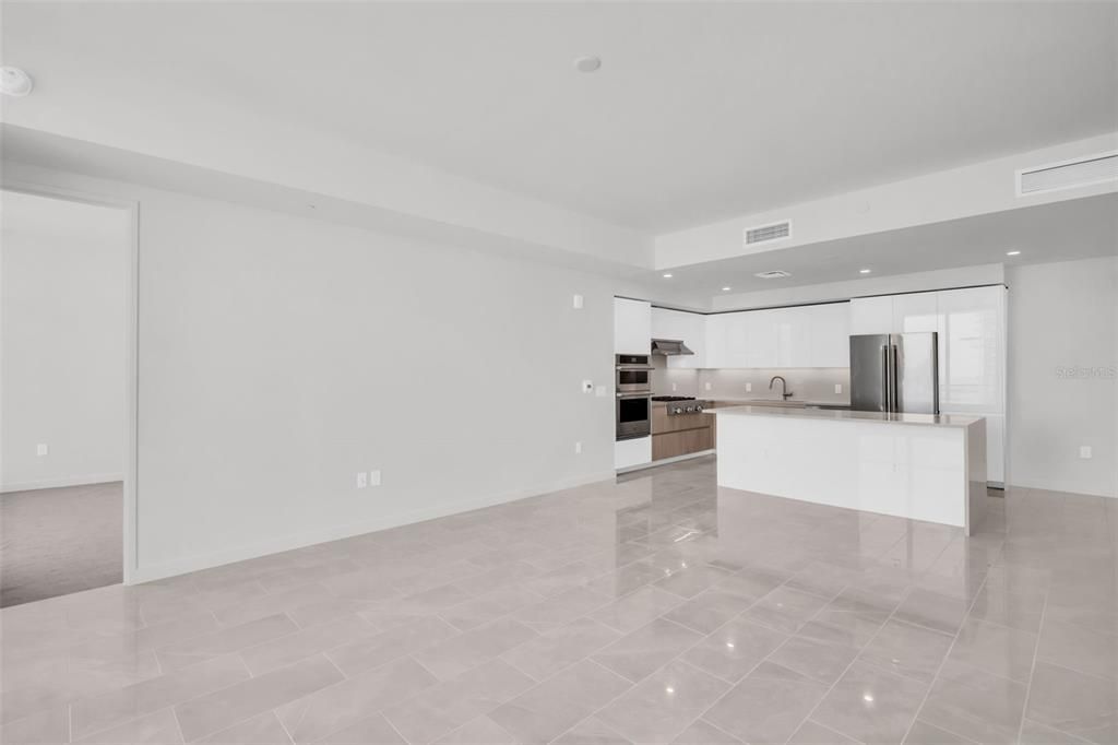 En Renta: $8,500 (3 camas, 3 baños, 1921 Pies cuadrados)