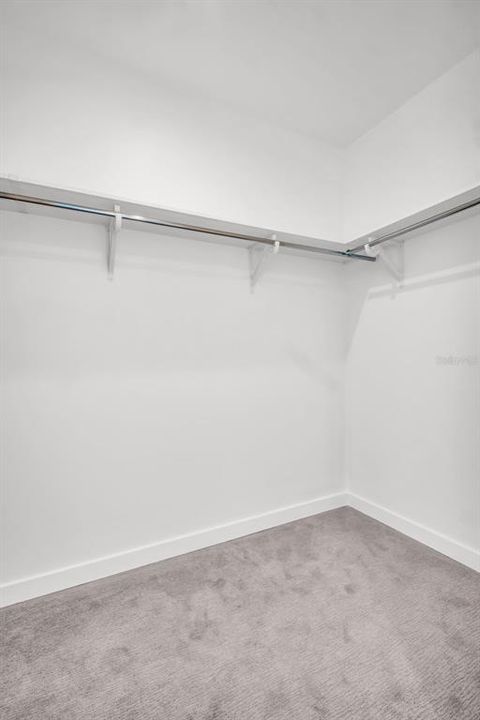 En Renta: $8,500 (3 camas, 3 baños, 1921 Pies cuadrados)