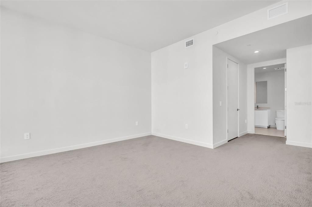 En Renta: $8,500 (3 camas, 3 baños, 1921 Pies cuadrados)