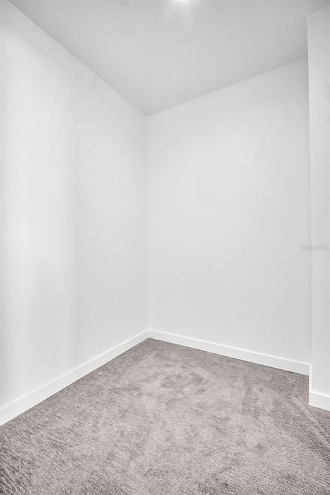 En Renta: $8,500 (3 camas, 3 baños, 1921 Pies cuadrados)