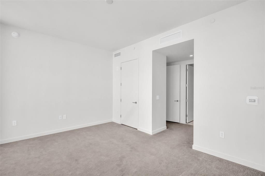 En Renta: $8,500 (3 camas, 3 baños, 1921 Pies cuadrados)