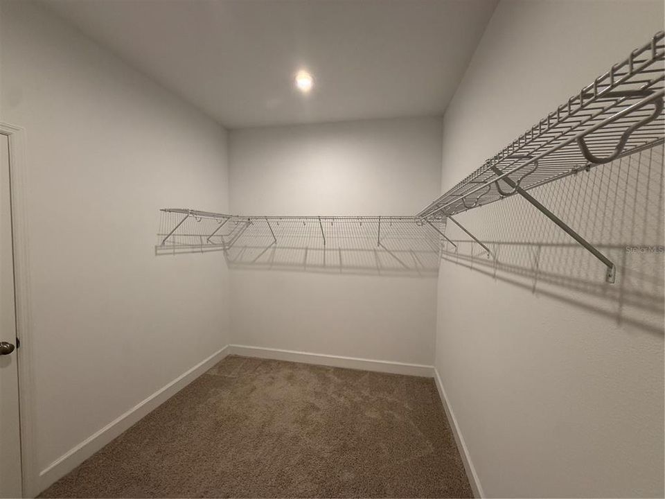 En Renta: $2,900 (4 camas, 3 baños, 2399 Pies cuadrados)