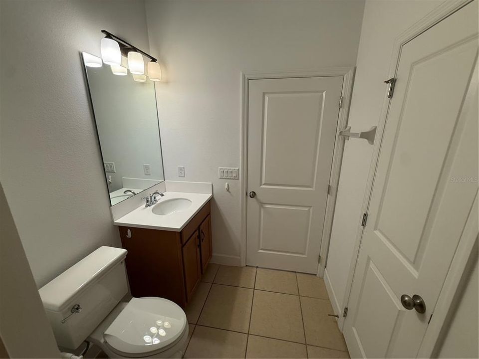 En Renta: $2,900 (4 camas, 3 baños, 2399 Pies cuadrados)