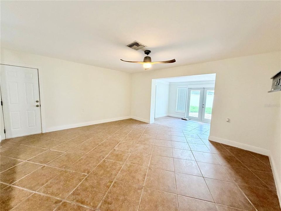 В аренду: $3,650 (4 спален, 2 ванн, 1514 Квадратных фут)