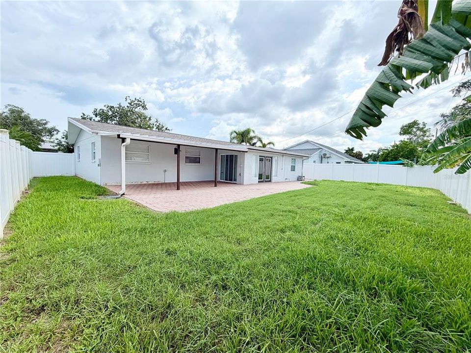 В аренду: $3,650 (4 спален, 2 ванн, 1514 Квадратных фут)