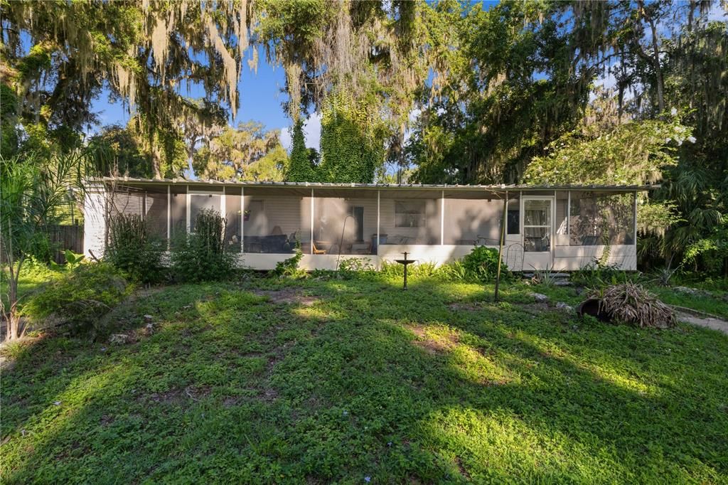 For Sale: $169,900 (3 beds, 2 baths, 1596 Square Feet)