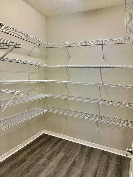 В аренду: $2,300 (4 спален, 2 ванн, 2032 Квадратных фут)
