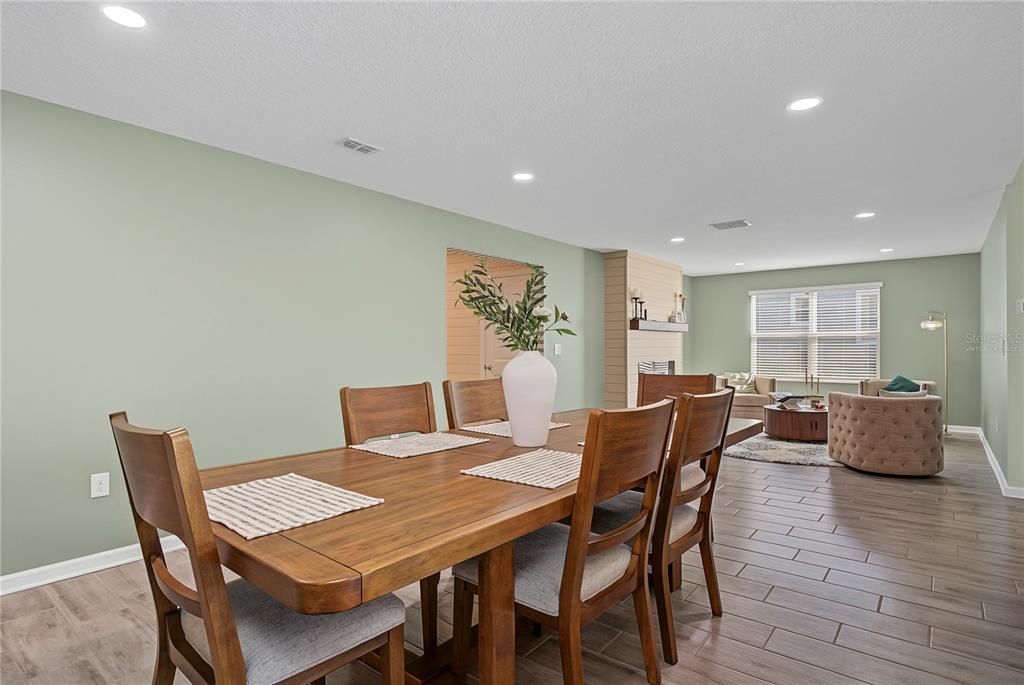 For Sale: $510,000 (4 beds, 3 baths, 2621 Square Feet)