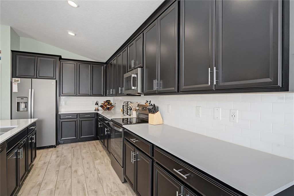For Sale: $510,000 (4 beds, 3 baths, 2621 Square Feet)
