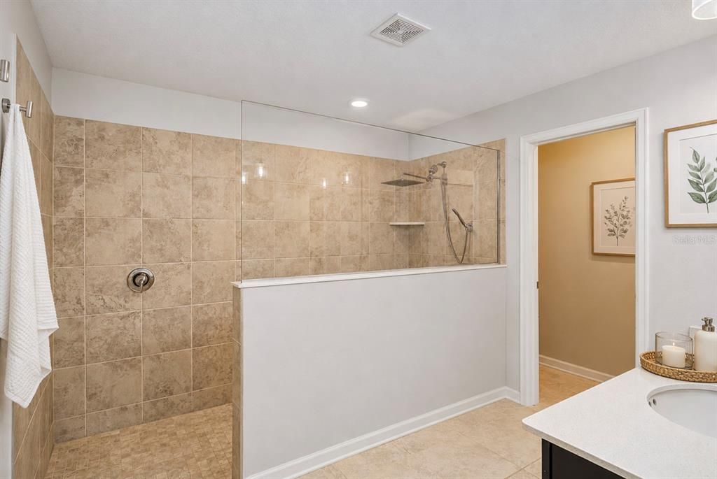 For Sale: $510,000 (4 beds, 3 baths, 2621 Square Feet)