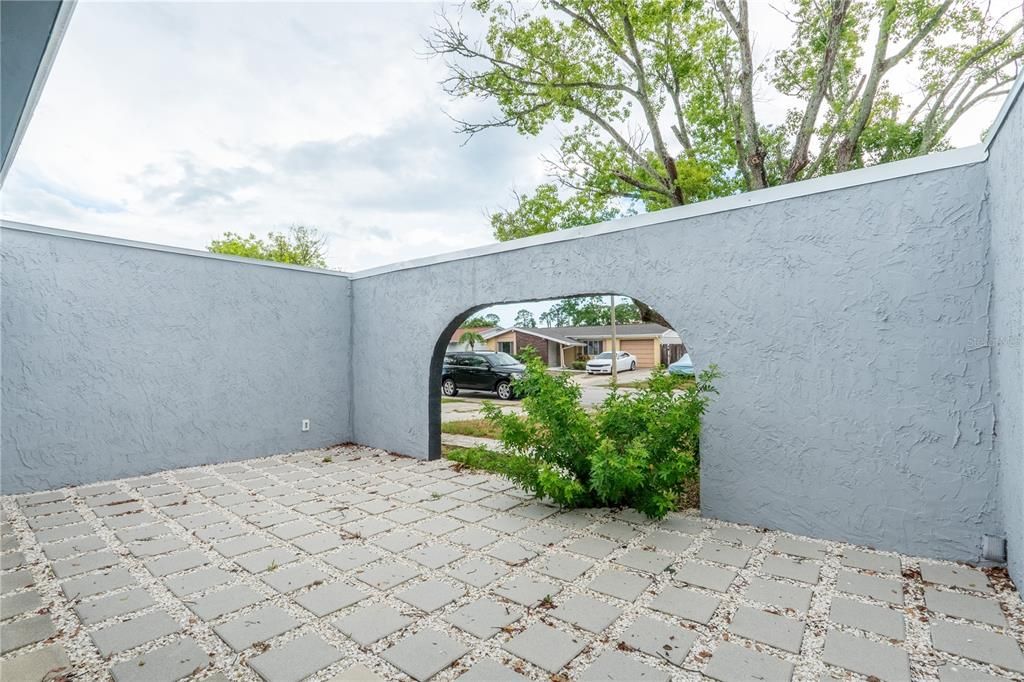 На продажу: $275,000 (2 спален, 3 ванн, 1350 Квадратных фут)