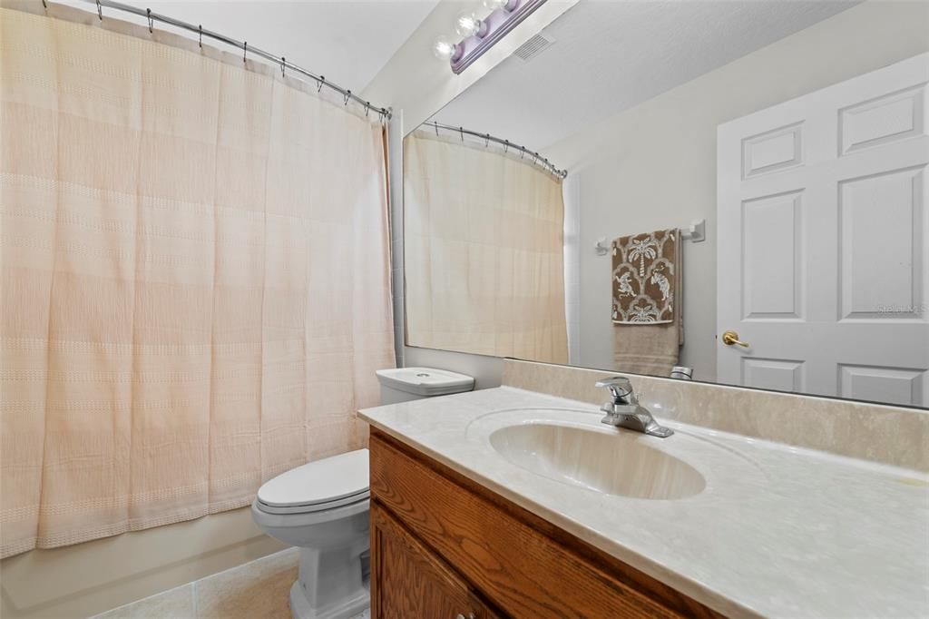 En Venta: $484,900 (3 camas, 2 baños, 2409 Pies cuadrados)