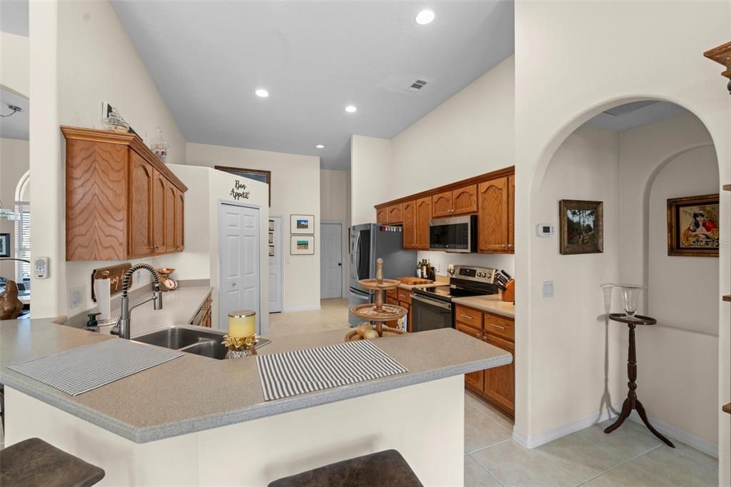 En Venta: $484,900 (3 camas, 2 baños, 2409 Pies cuadrados)