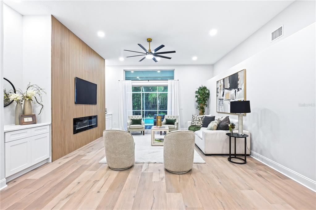 Activo con contrato: $779,900 (4 camas, 3 baños, 2907 Pies cuadrados)