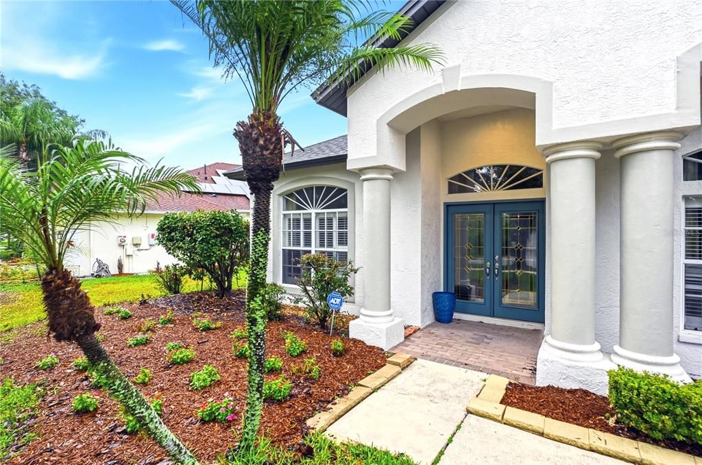 Activo con contrato: $779,900 (4 camas, 3 baños, 2907 Pies cuadrados)