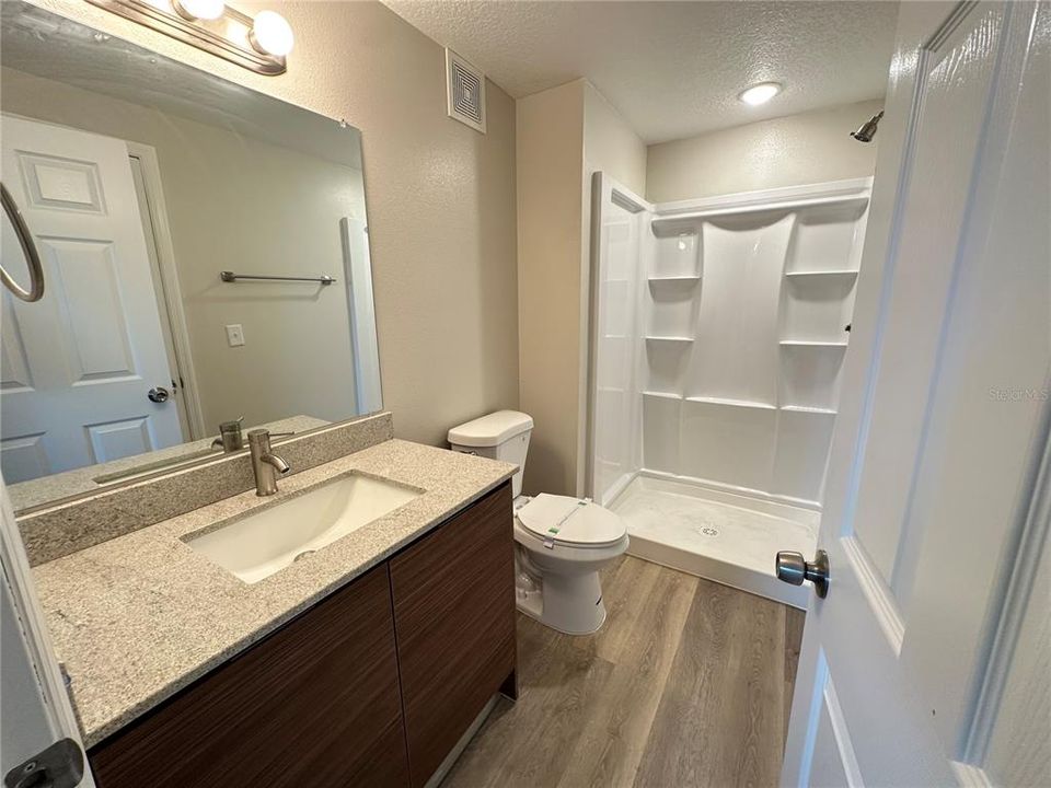 En Renta: $1,550 (1 camas, 1 baños, 68427 Pies cuadrados)