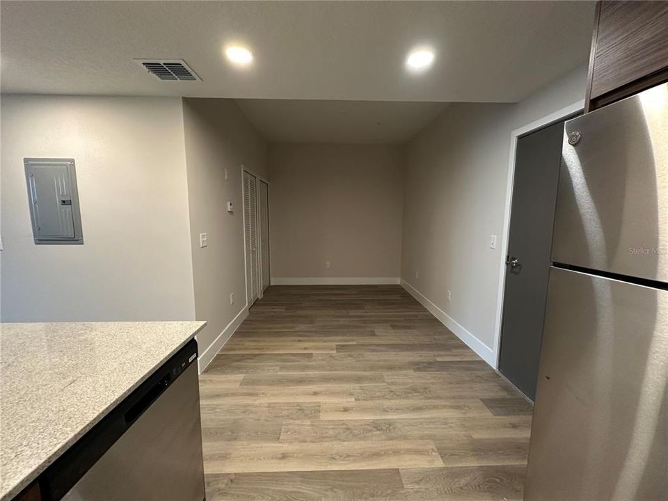 En Renta: $1,550 (1 camas, 1 baños, 68427 Pies cuadrados)