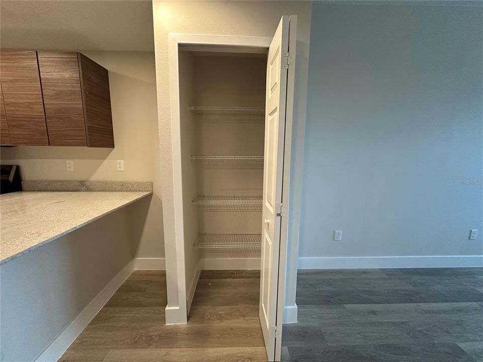 En Renta: $1,550 (1 camas, 1 baños, 68427 Pies cuadrados)