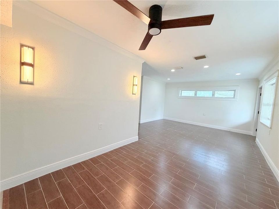 For Rent: $3,250 (3 beds, 2 baths, 1140 Square Feet)