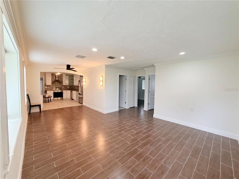 For Rent: $3,250 (3 beds, 2 baths, 1140 Square Feet)