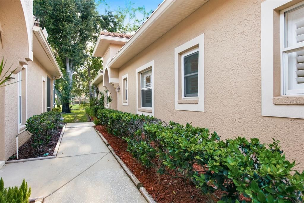 For Sale: $410,000 (2 beds, 2 baths, 1662 Square Feet)