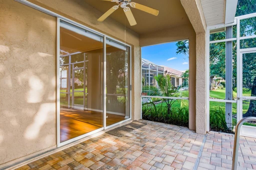 For Sale: $410,000 (2 beds, 2 baths, 1662 Square Feet)
