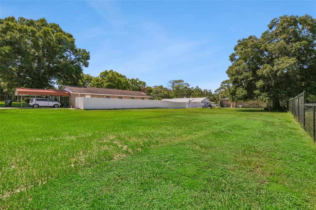 待售: $125,000 (0.22 acres)