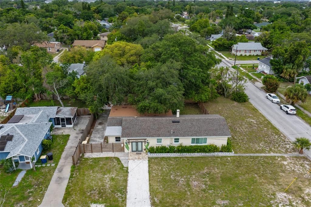 For Rent: $2,100 (3 beds, 2 baths, 1400 Square Feet)