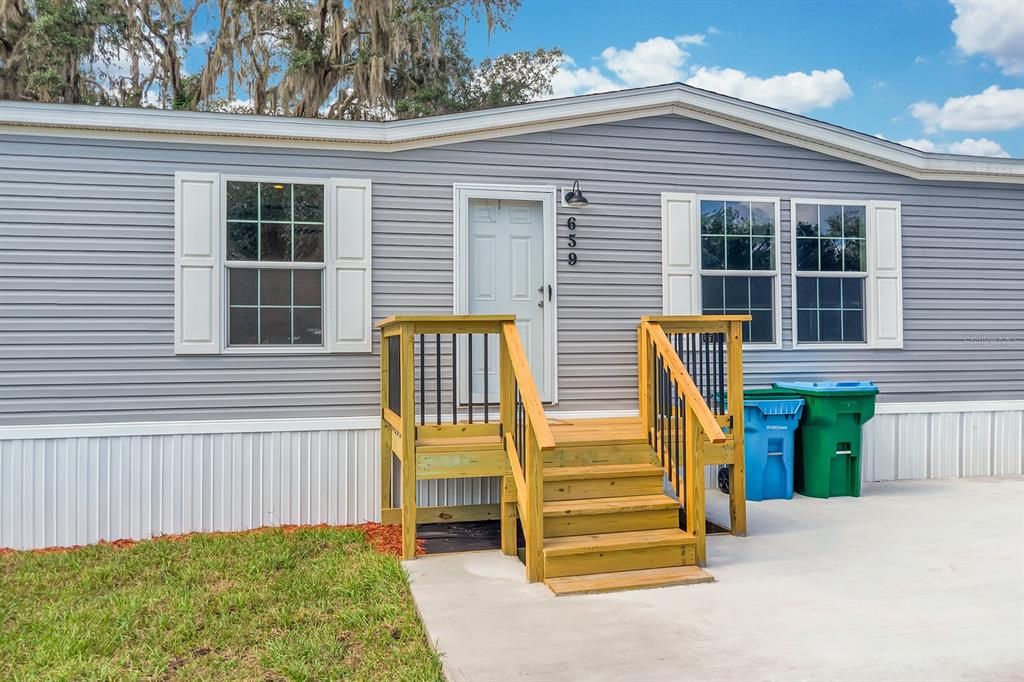 For Sale: $289,000 (4 beds, 2 baths, 1813 Square Feet)