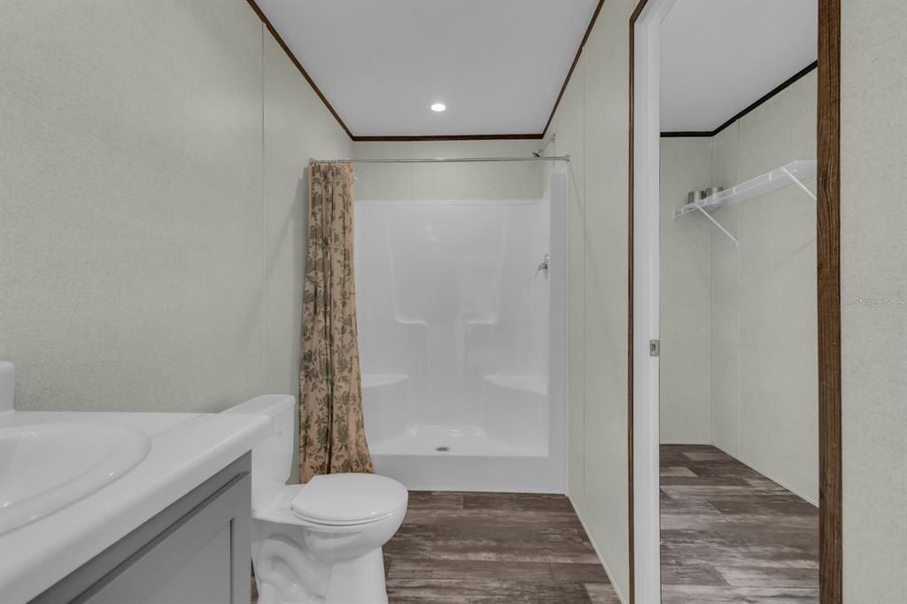 For Sale: $289,000 (4 beds, 2 baths, 1813 Square Feet)