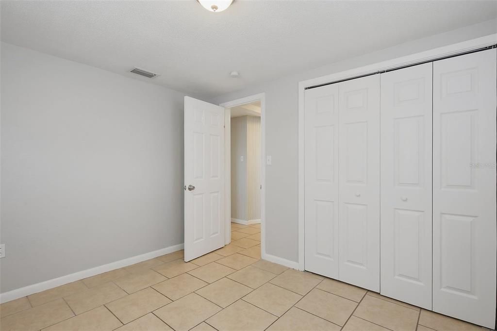 For Sale: $311,999 (4 beds, 2 baths, 1618 Square Feet)