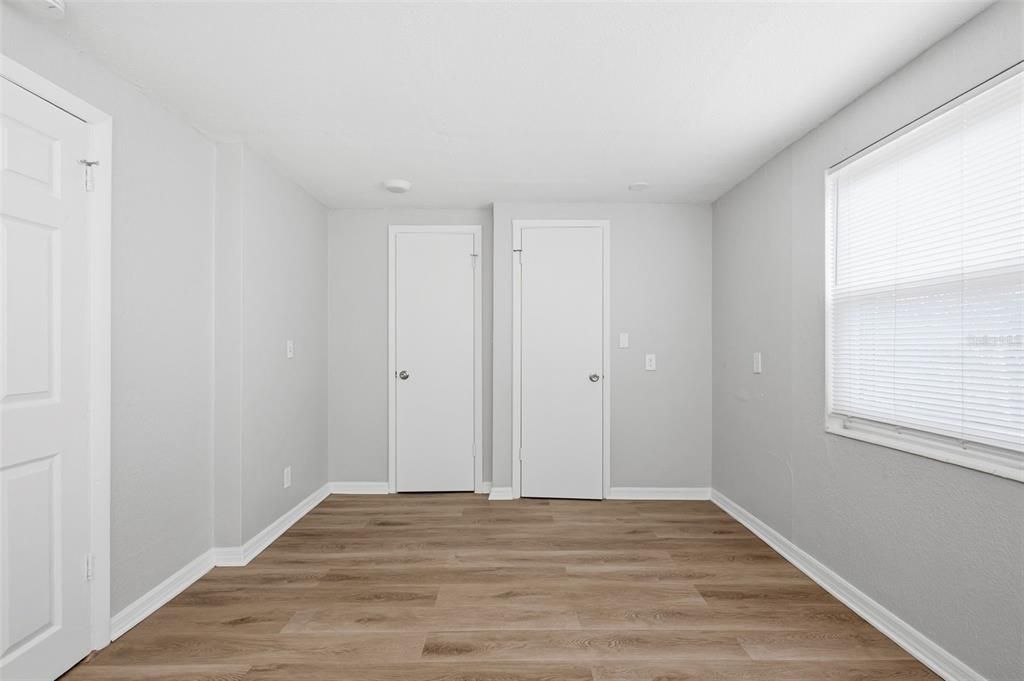 For Sale: $311,999 (4 beds, 2 baths, 1618 Square Feet)