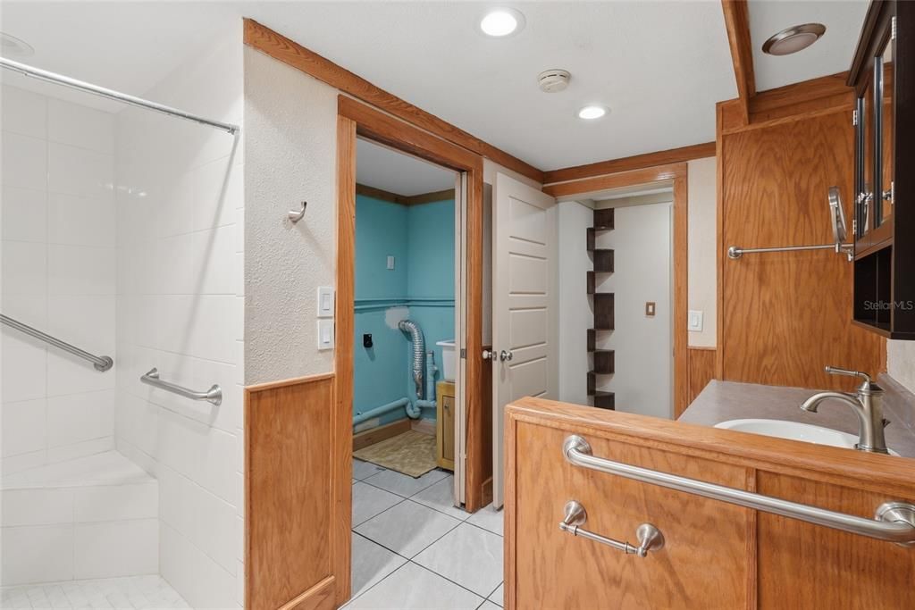 En Venta: $369,999 (2 camas, 2 baños, 1351 Pies cuadrados)