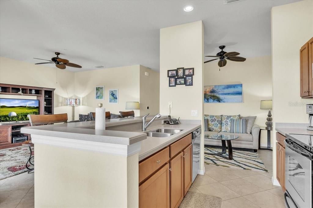 En Venta: $299,000 (2 camas, 2 baños, 1156 Pies cuadrados)