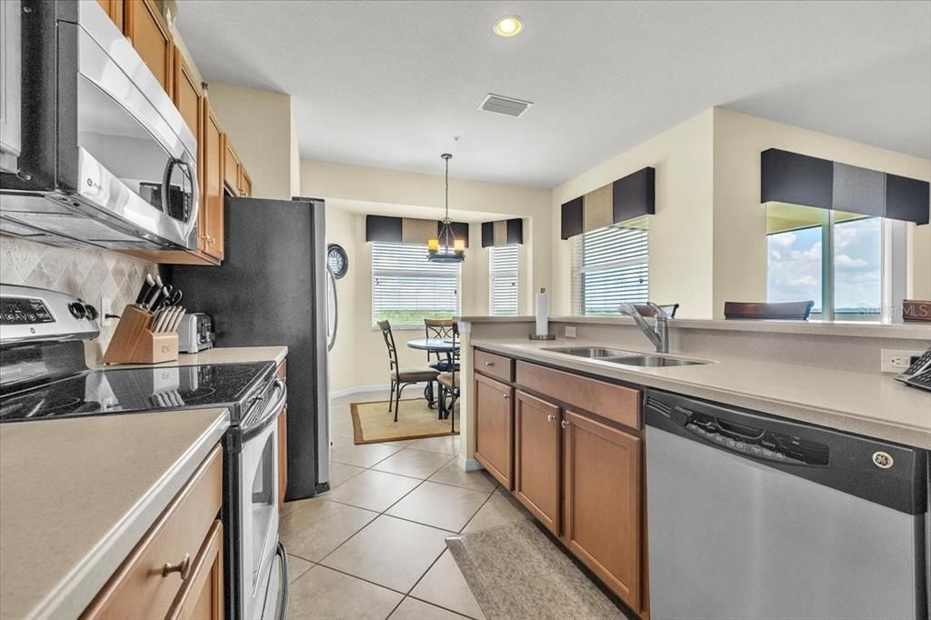 En Venta: $299,000 (2 camas, 2 baños, 1156 Pies cuadrados)