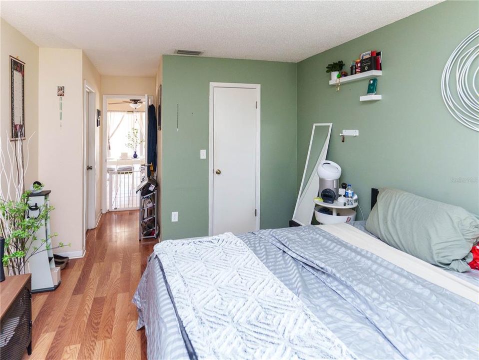 For Sale: $249,900 (3 beds, 2 baths, 1436 Square Feet)
