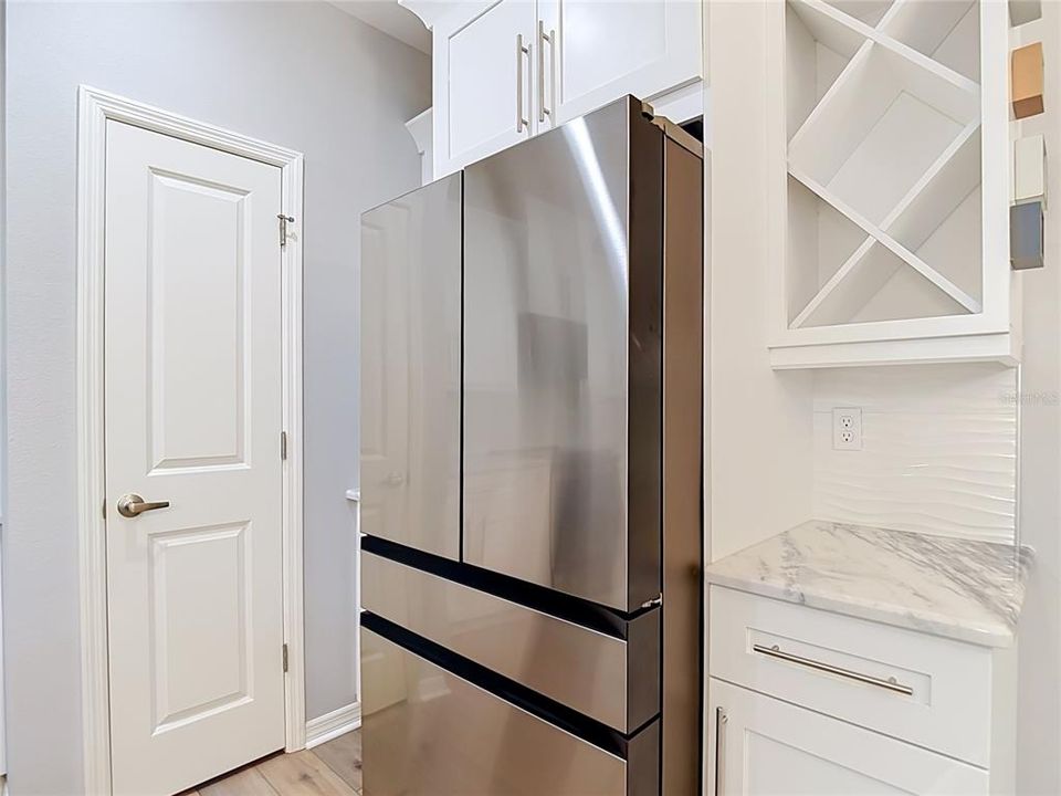 На продажу: $349,000 (3 спален, 2 ванн, 2153 Квадратных фут)