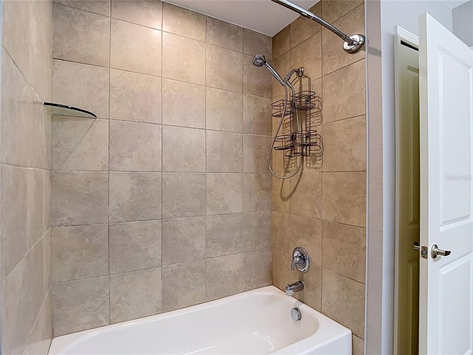На продажу: $349,000 (3 спален, 2 ванн, 2153 Квадратных фут)