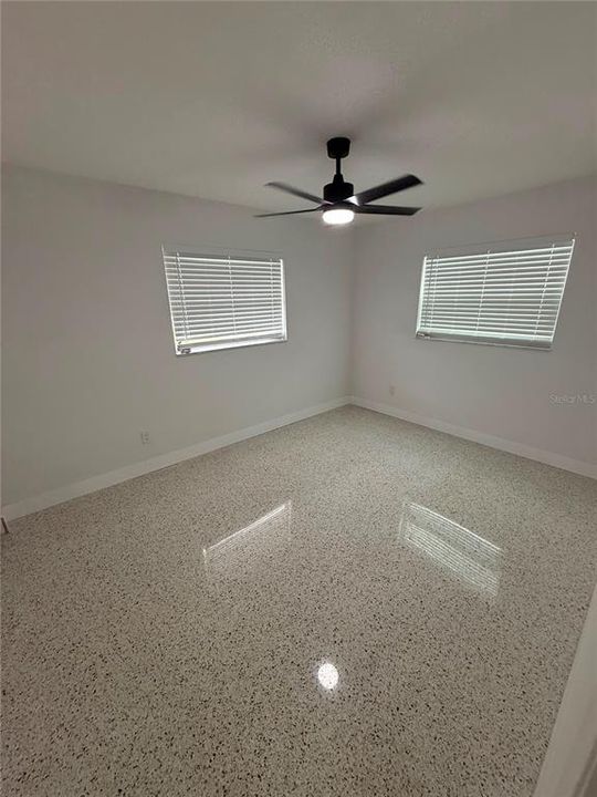 Activo con contrato: $285,000 (2 camas, 1 baños, 1280 Pies cuadrados)