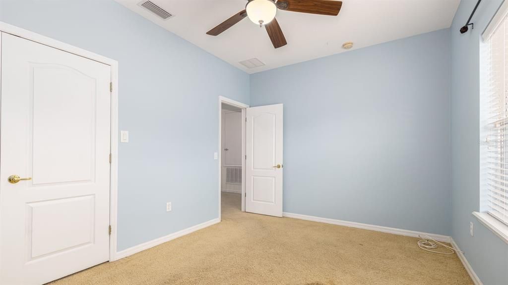 For Sale: $650,000 (5 beds, 3 baths, 2966 Square Feet)