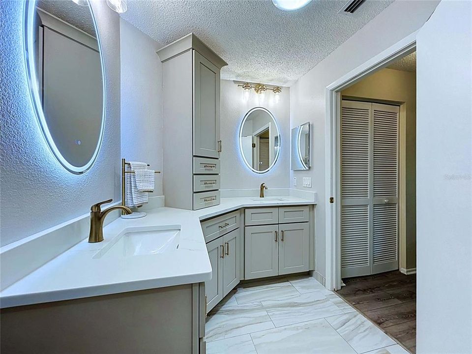 En Venta: $342,500 (2 camas, 2 baños, 1549 Pies cuadrados)