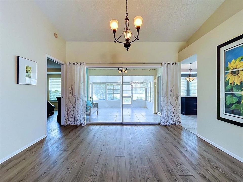 En Venta: $342,500 (2 camas, 2 baños, 1549 Pies cuadrados)