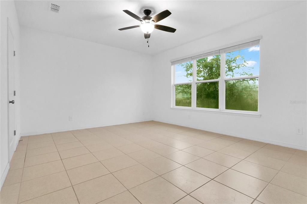В аренду: $2,895 (4 спален, 3 ванн, 2400 Квадратных фут)