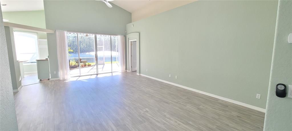 For Rent: $2,650 (3 beds, 2 baths, 1810 Square Feet)