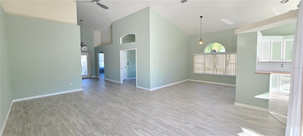 For Rent: $2,650 (3 beds, 2 baths, 1810 Square Feet)
