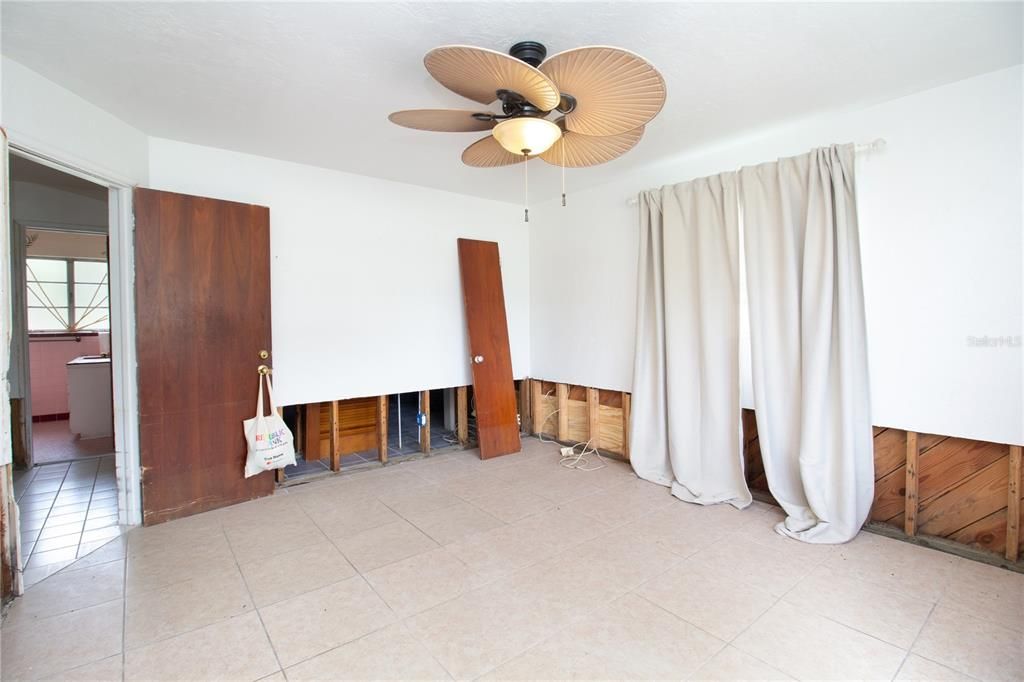 En Venta: $275,000 (2 camas, 1 baños, 1064 Pies cuadrados)