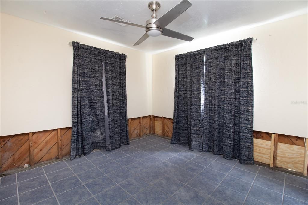 En Venta: $275,000 (2 camas, 1 baños, 1064 Pies cuadrados)