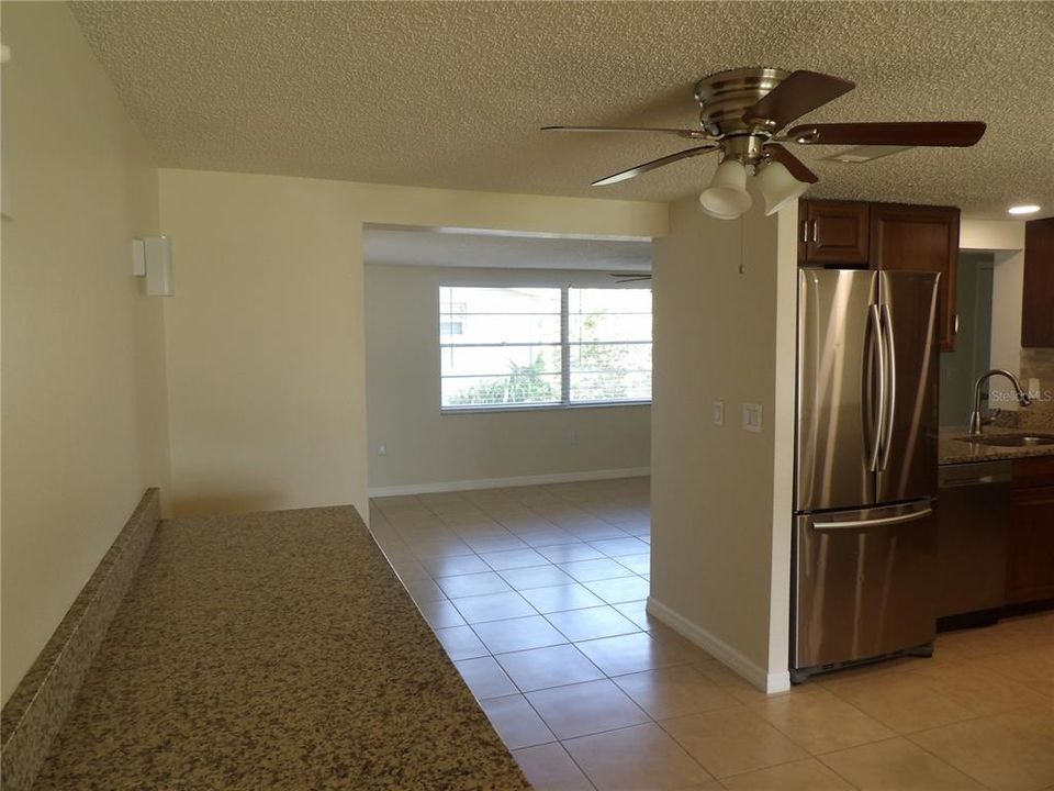 En Venta: $258,000 (2 camas, 2 baños, 1176 Pies cuadrados)