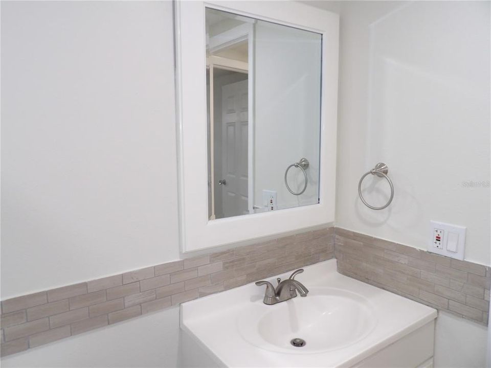 En Venta: $258,000 (2 camas, 2 baños, 1176 Pies cuadrados)